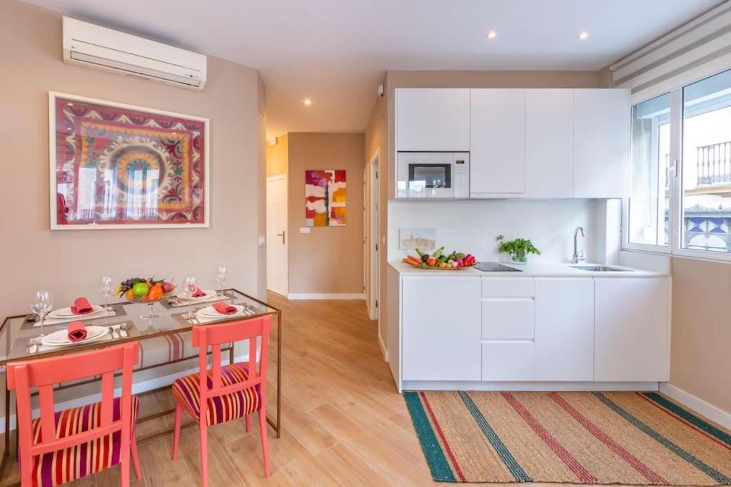 Plaza Nueva Deluxe Suite By Valcambre Севилья Экстерьер фото