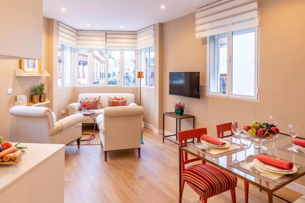 Plaza Nueva Deluxe Suite By Valcambre Севилья Экстерьер фото