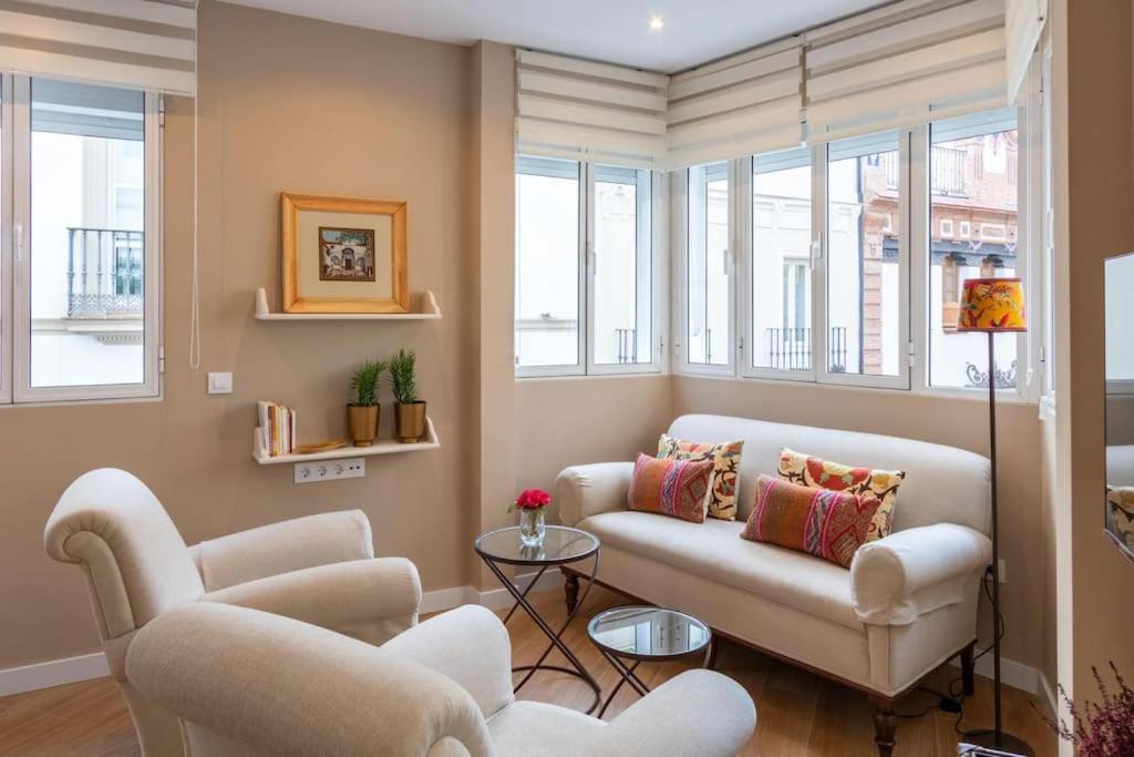 Plaza Nueva Deluxe Suite By Valcambre Севилья Экстерьер фото